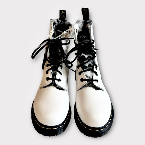 New! Dr Martens 1460 White Serena Fur Lined Boots Size 8 - Picture 2 of 8